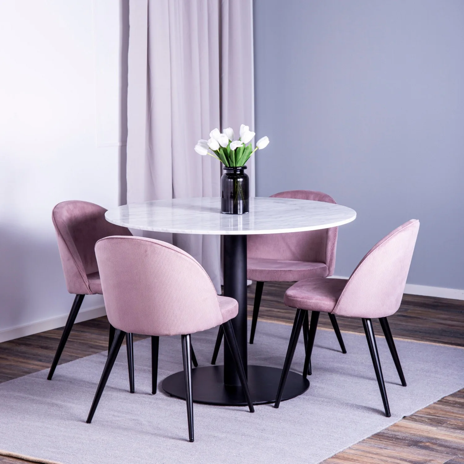 Estelle table Black ø106+Velvet Corduroy Black/Dusty pink4 Vit/Rosa