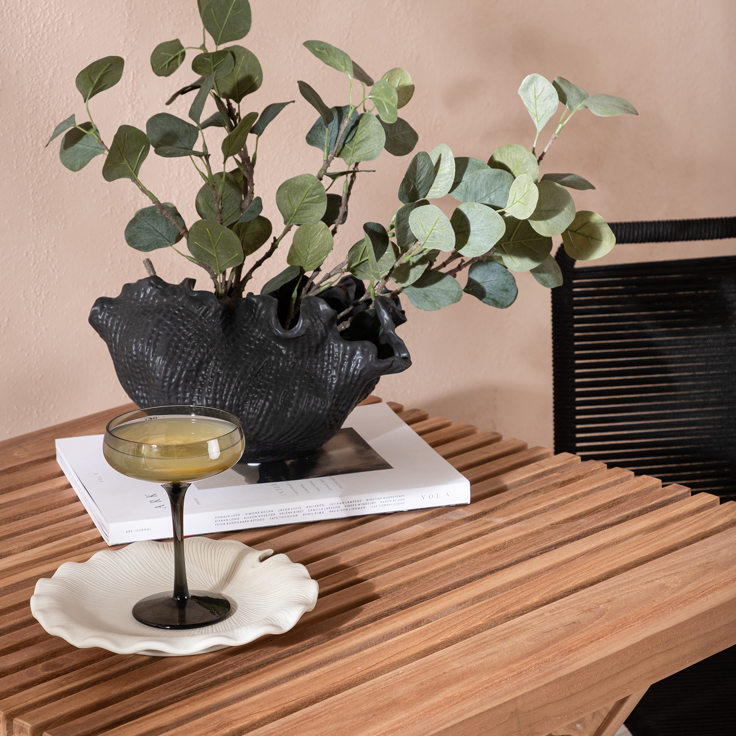 Matgrupp Venture Home Ghana Teak 70x70 cm med 2 Lindos Stapelstolar