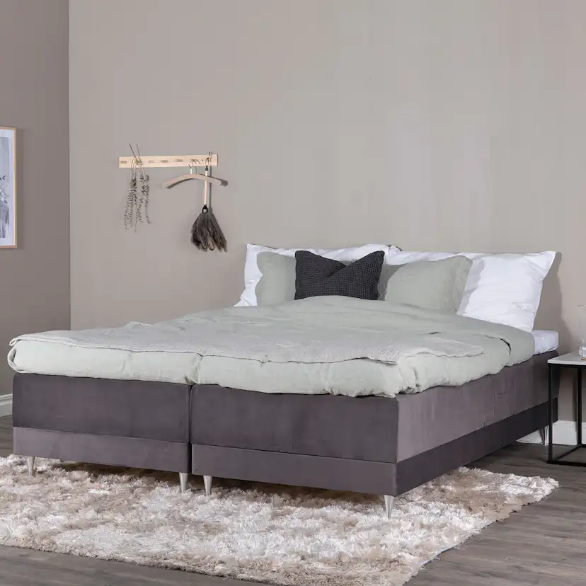 Ställbar Kontinentalsäng Venture Home Vansbro i Sammet