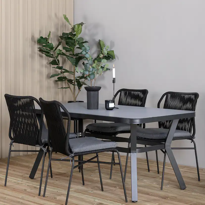 Matgrupp Venture Home Vyn med 4 Julle Stapelbara Matstolar