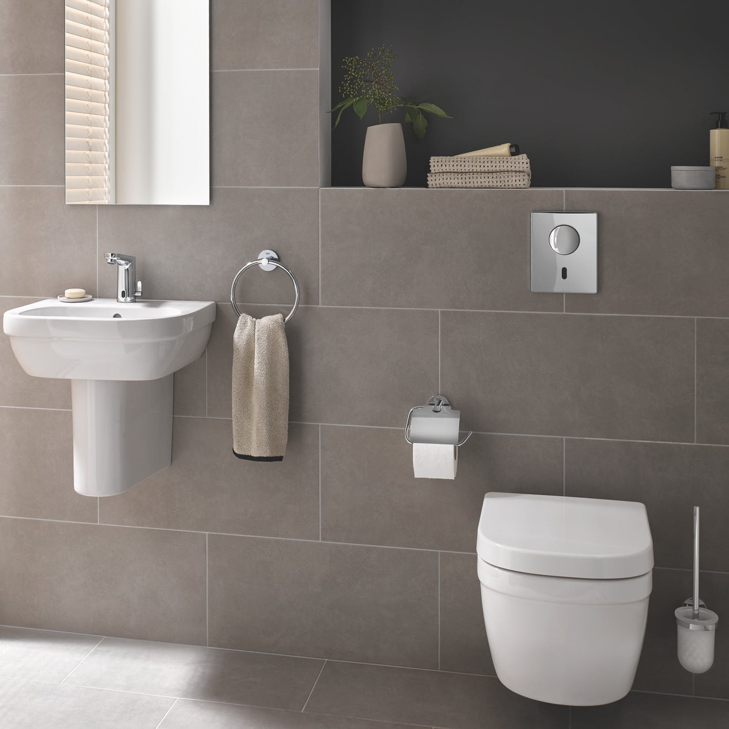 Vägghängd Toalettstol Grohe Euro Ceramic 39206 Komplett