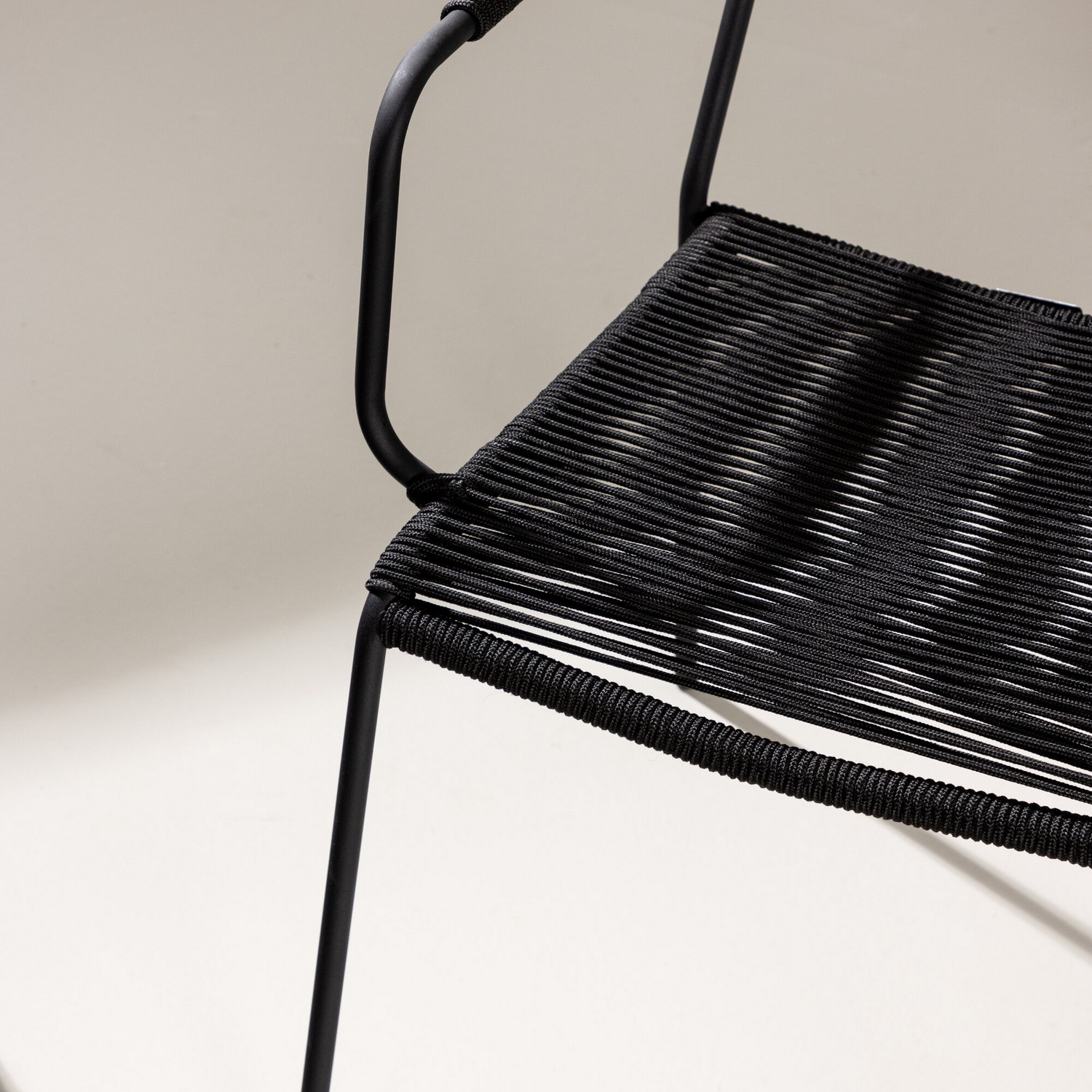 Lindos Armchair - Black Alu / Black Rope Svart