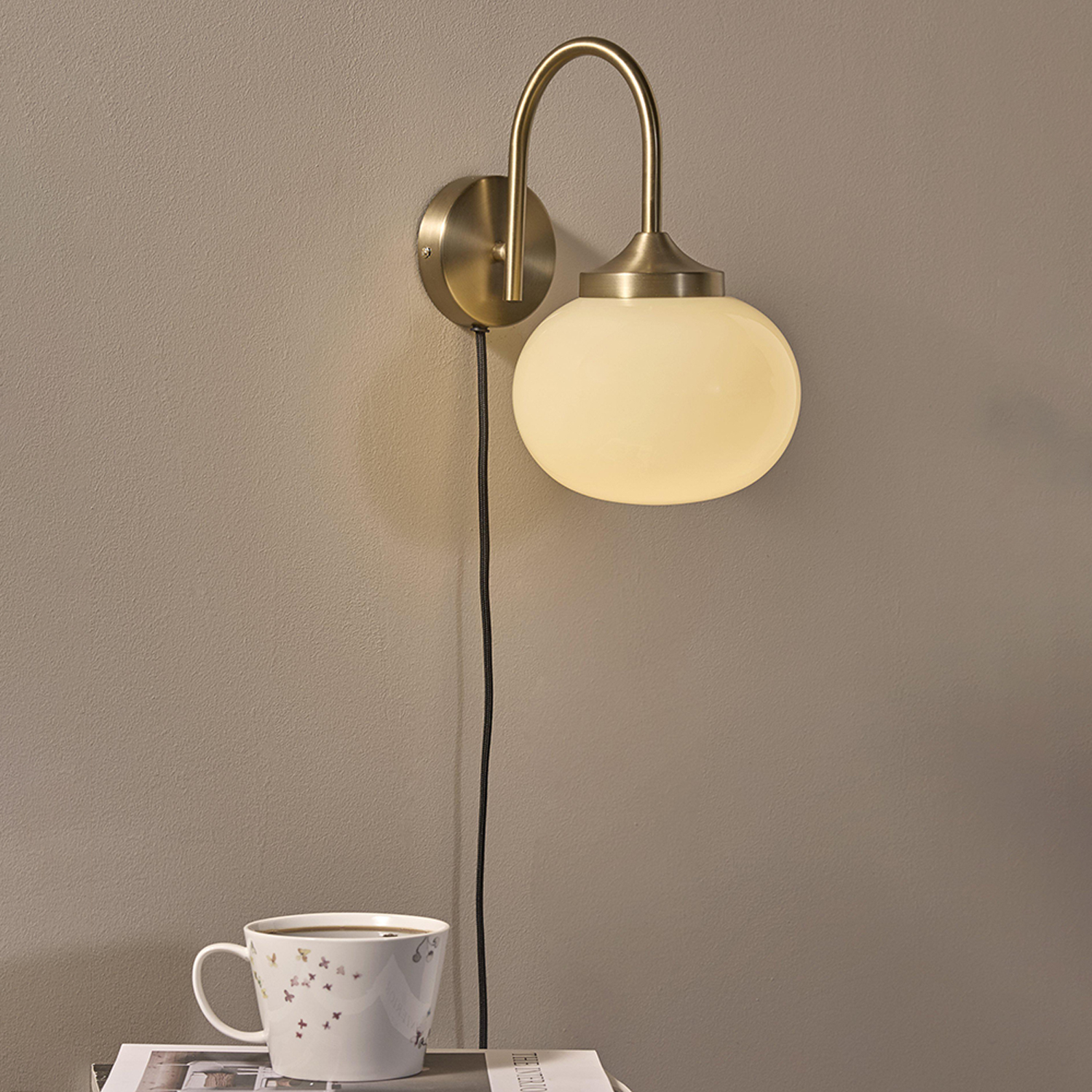 Vägglampa PR Home Elsy