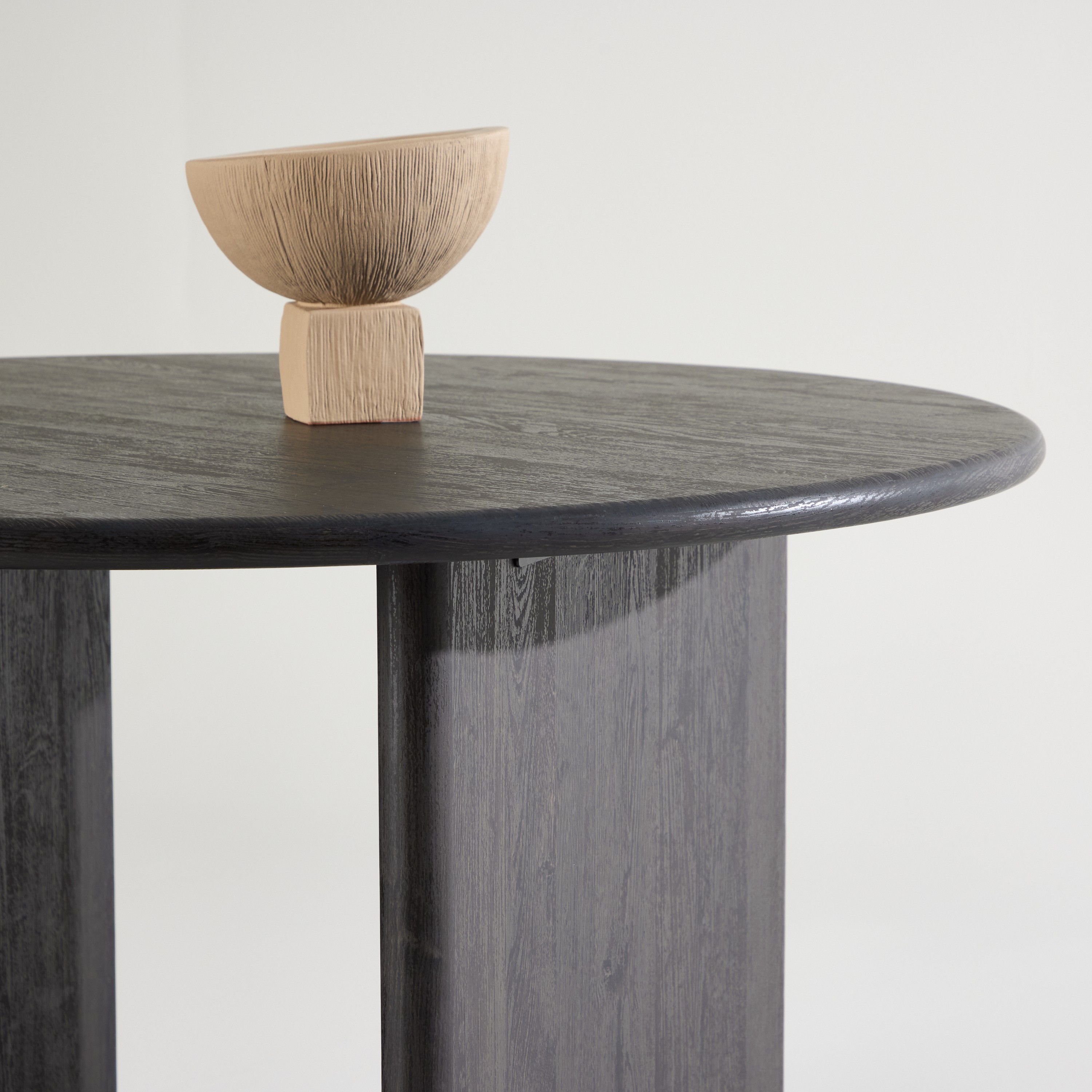 Björholmen Dining Table ⌀120 - Black  / FSC 100% Vittvätt