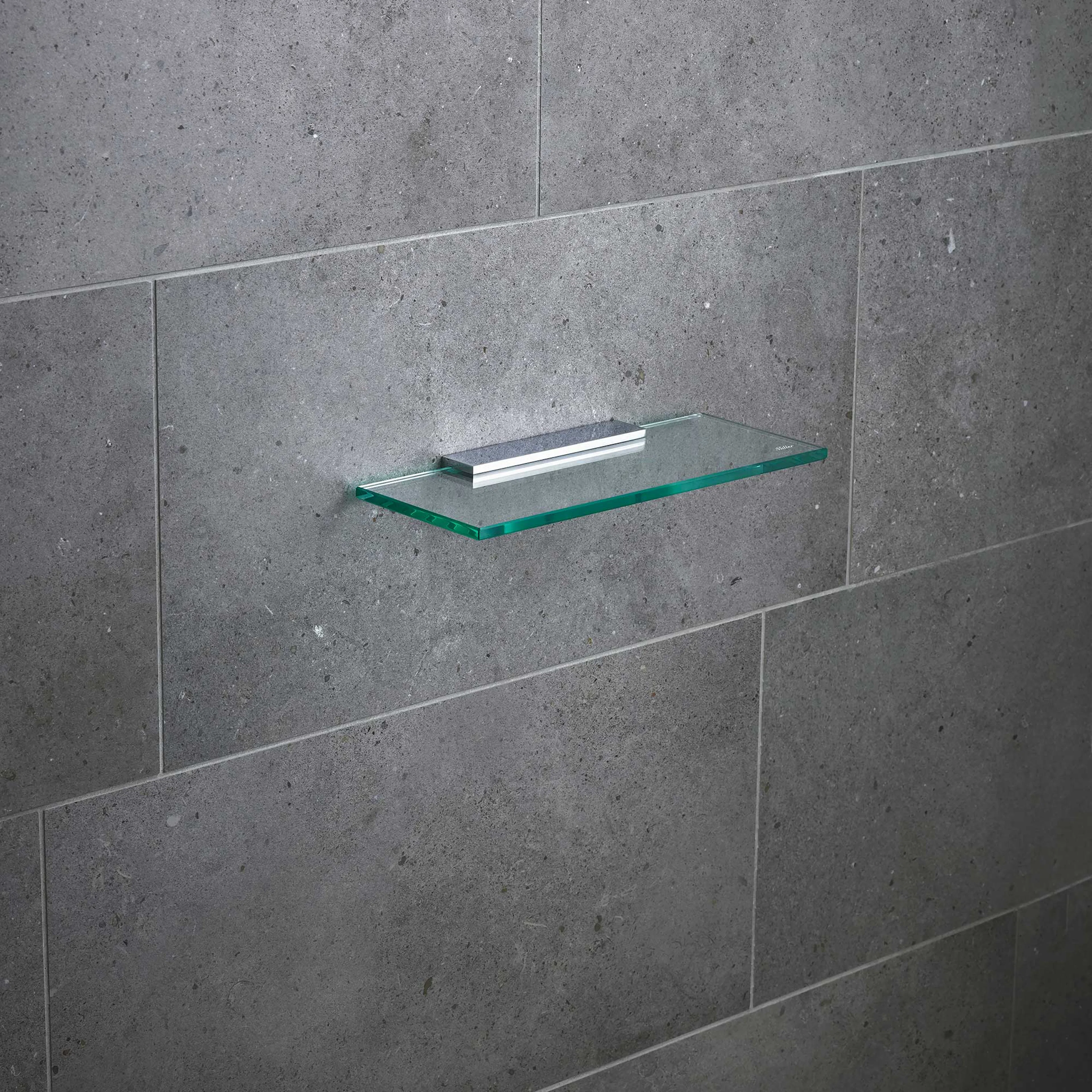 Glashylla med konsoll i krom 300 mm Classic Bredd: 300 mm