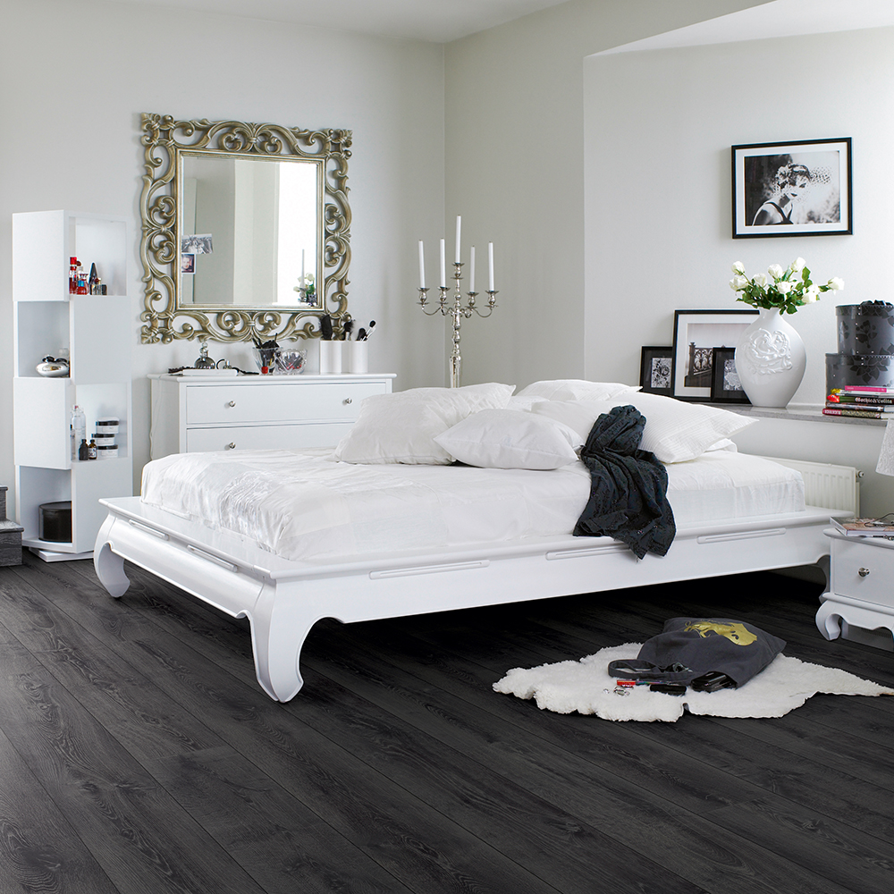 Laminatgolv Pergo Long Plank 4V Midnight Oak1-Stav