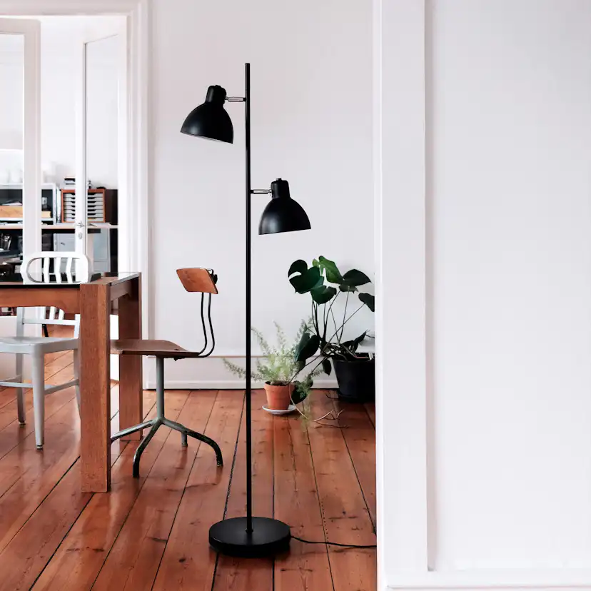Golvlampa Dyberg Larsen Skagen 2 Lampor