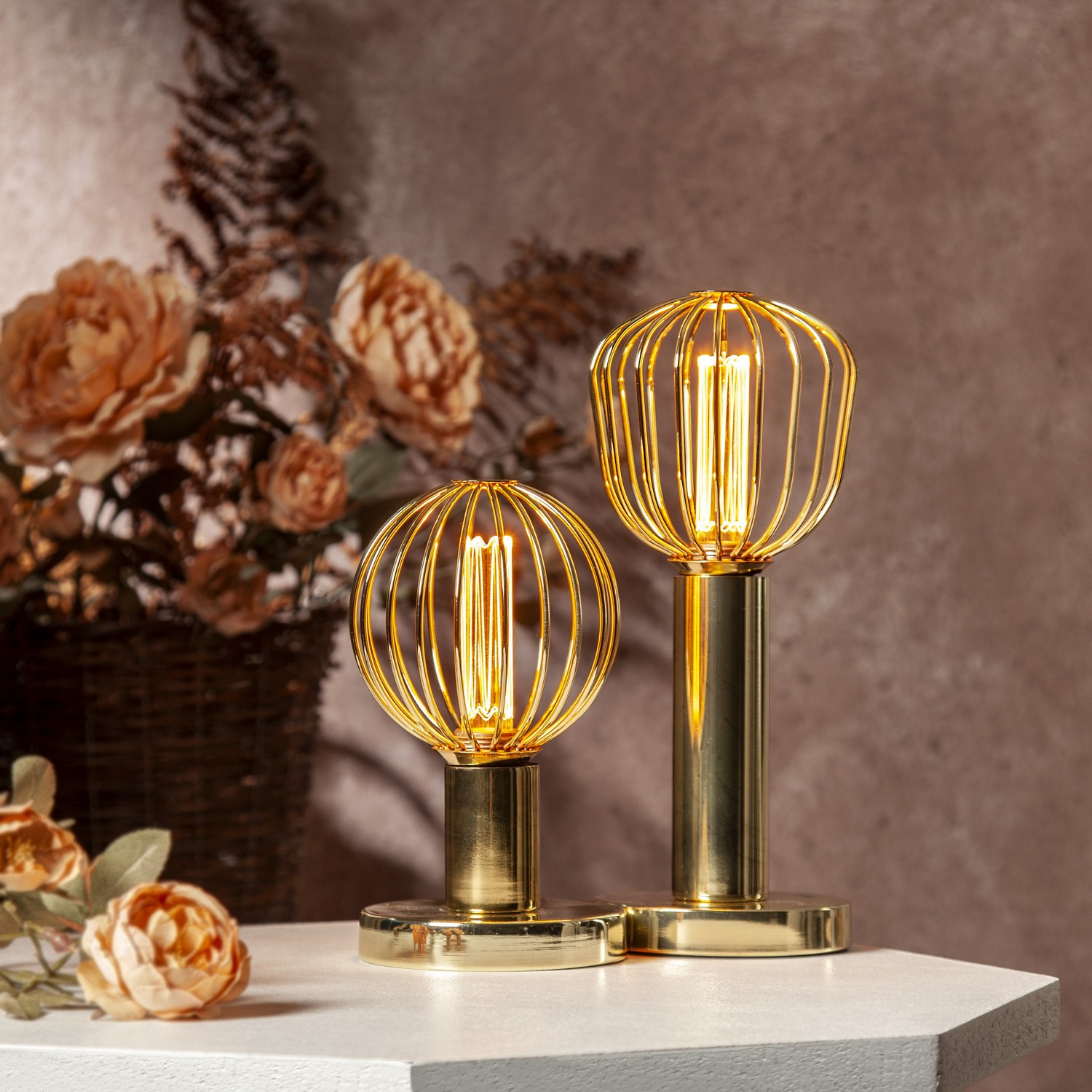 LED-lampa Star Trading E27 G125 Globe Gold