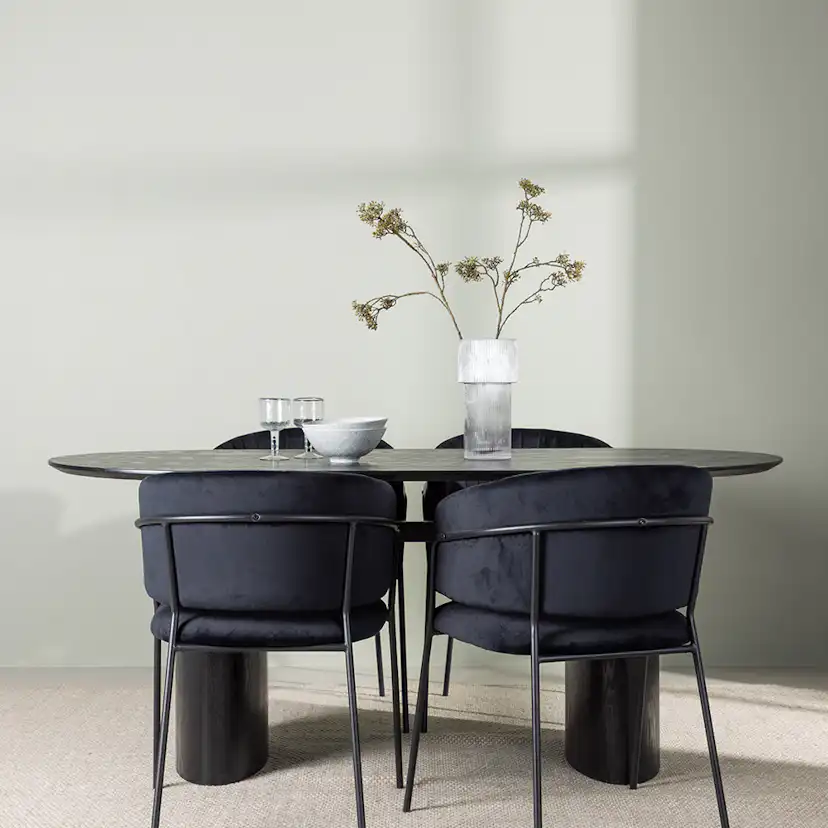 Matgrupp Venture Home Isolde med 4 st Selma stolar