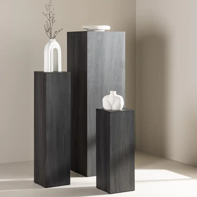 Piedestal Vind Ramsvik Grupp Svarta Sidobord