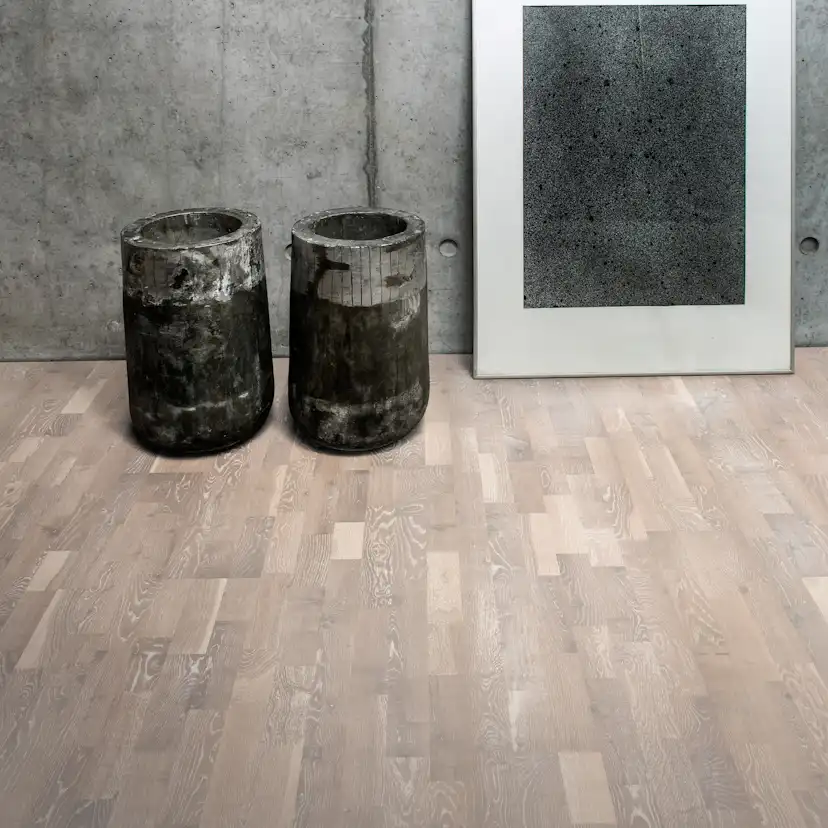 Parkettgolv Kährs Limestone Vit Mattlackad Borstad Ek 3-stav_NEW