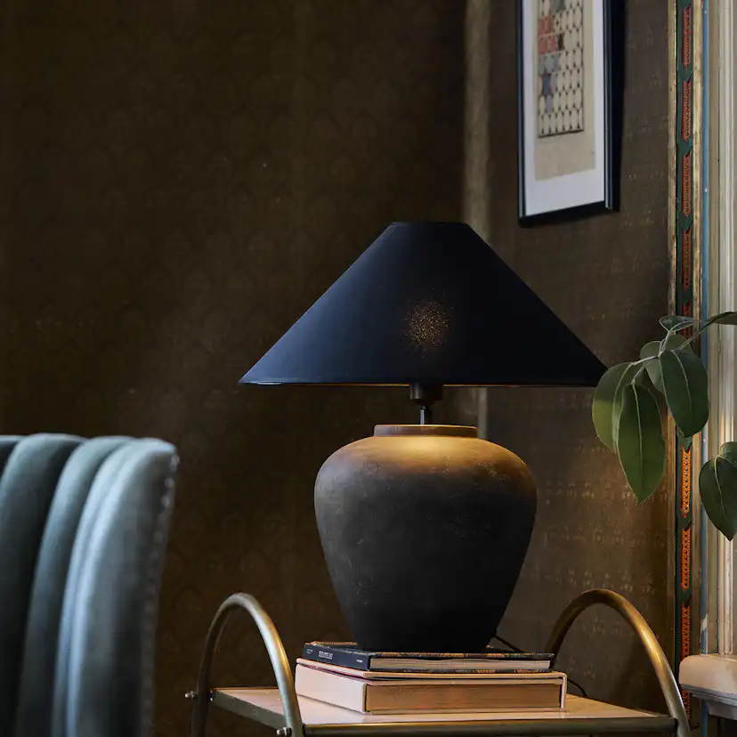 Lampfot PR Home Lilly