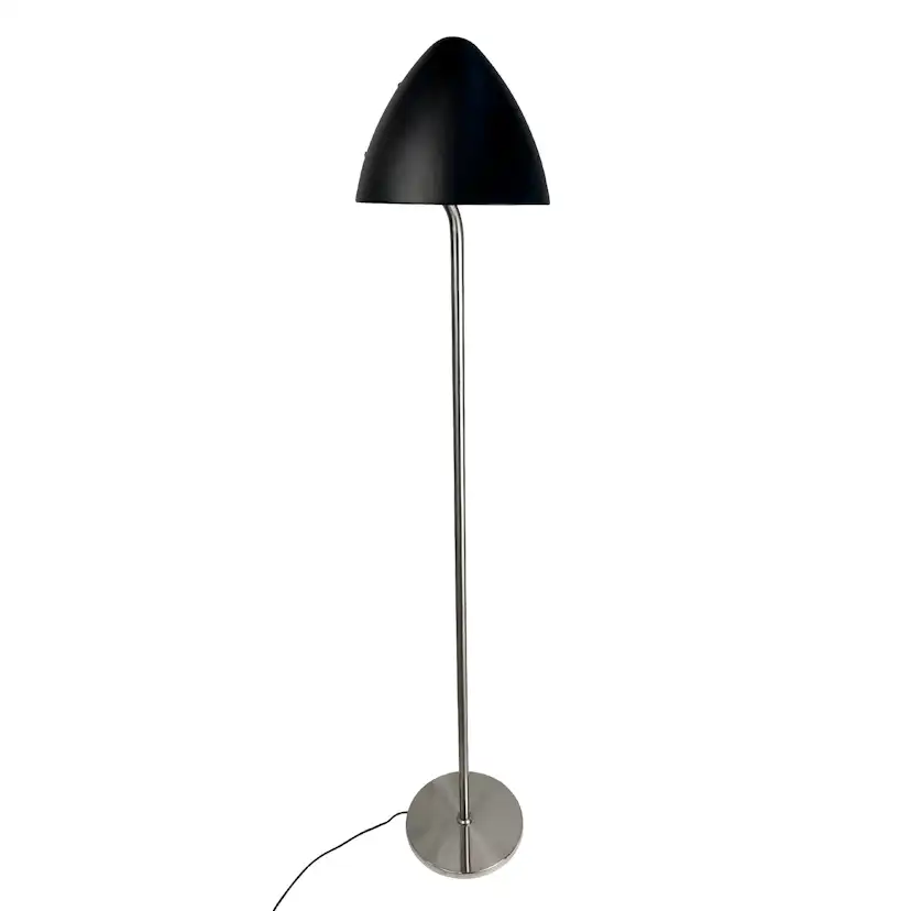 Golvlampa Dyberg Larsen Oulu