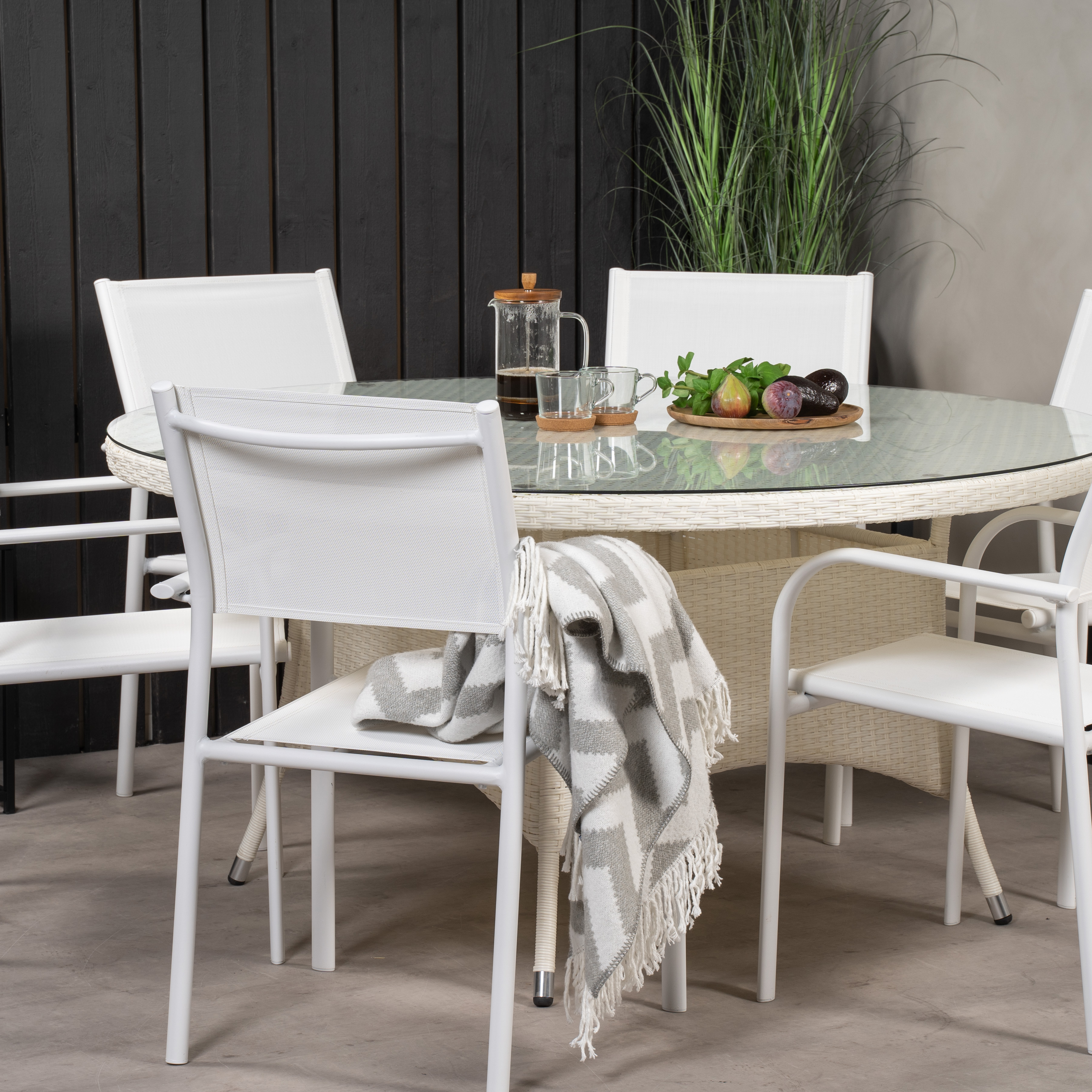 Matgrupp Venture Home Virda Ø 150 med 6 Siri Matstolar