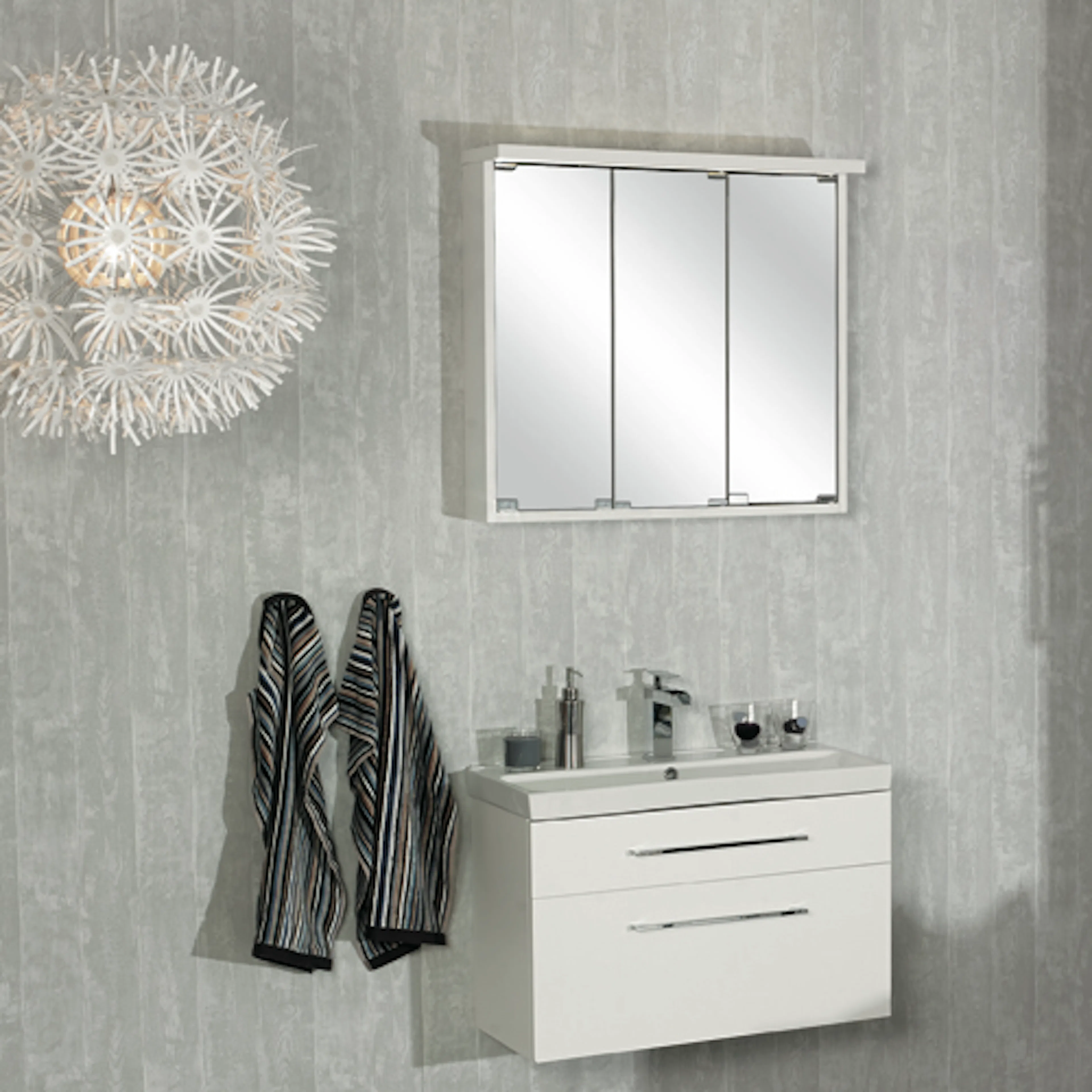 Möbelpaket Noro Fix Trend 750 Spegelskåp Alva 750 Vit Matt