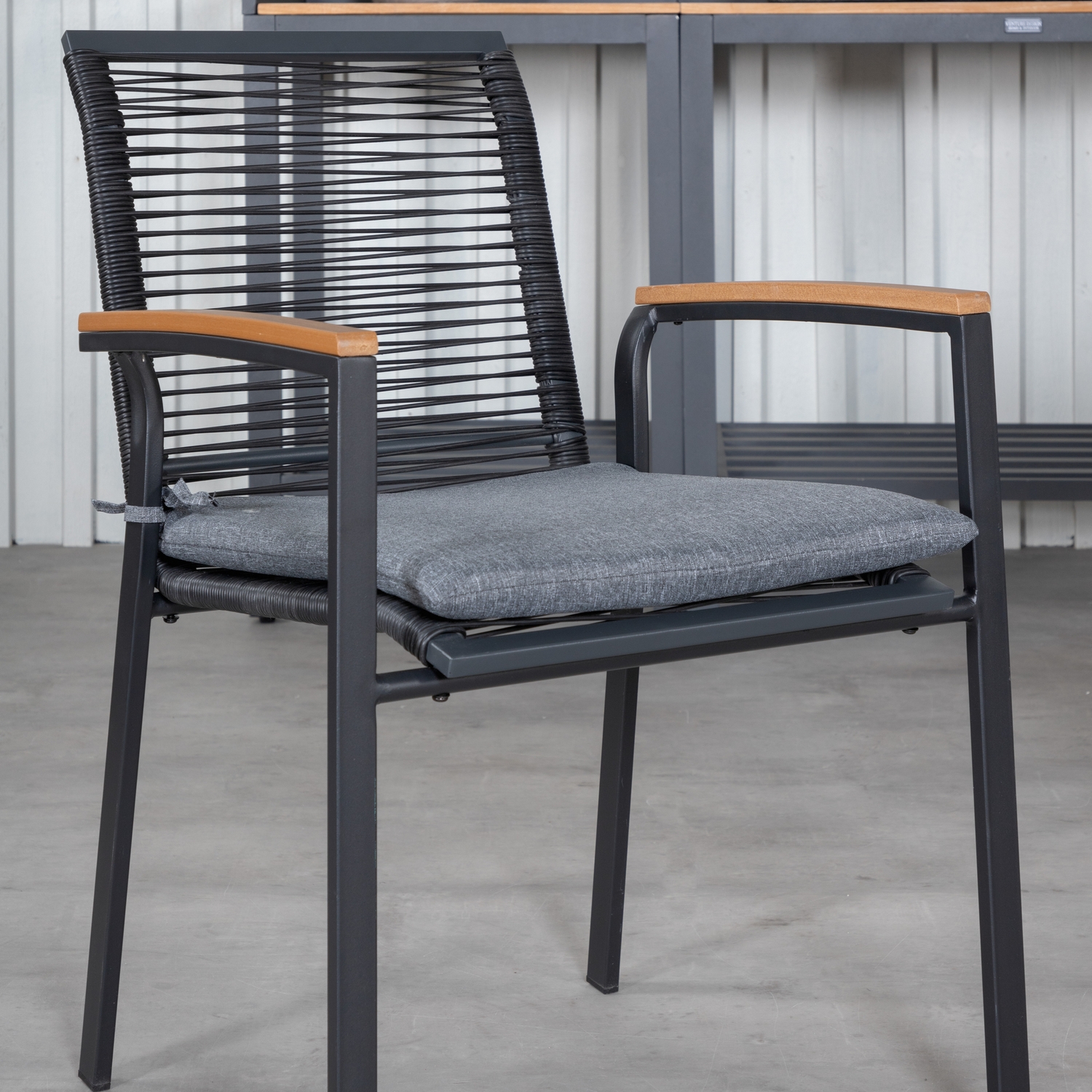 Matgrupp Utomhus Venture Home Perla 152 med 4 Douglas Trädgårdsstolar