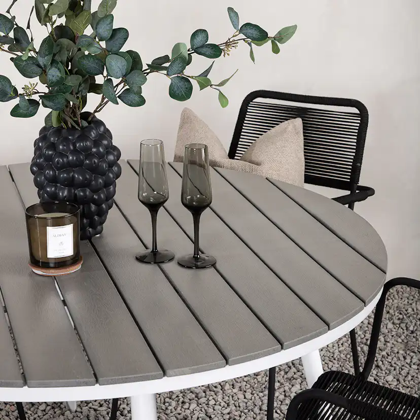Matgrupp Venture Home Break med 4 Lindos Stolar