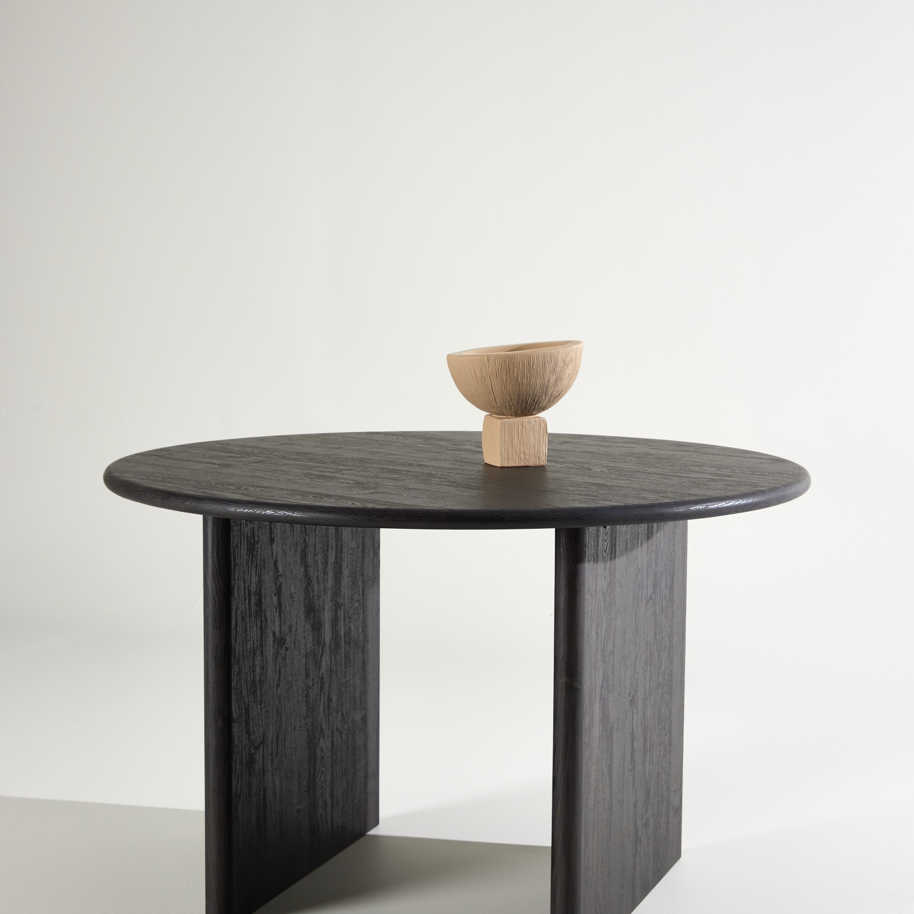 Björholmen Dining Table ⌀120 - Black  / FSC 100% Vittvätt