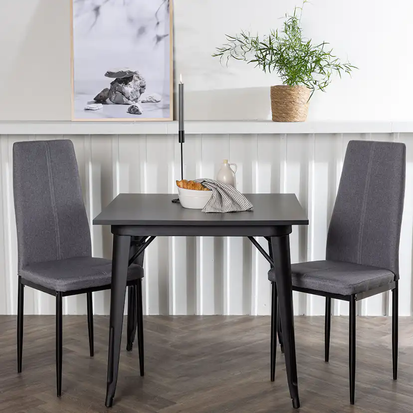 Matgrupp Venture Home Tempe med 2 st Petra stolar