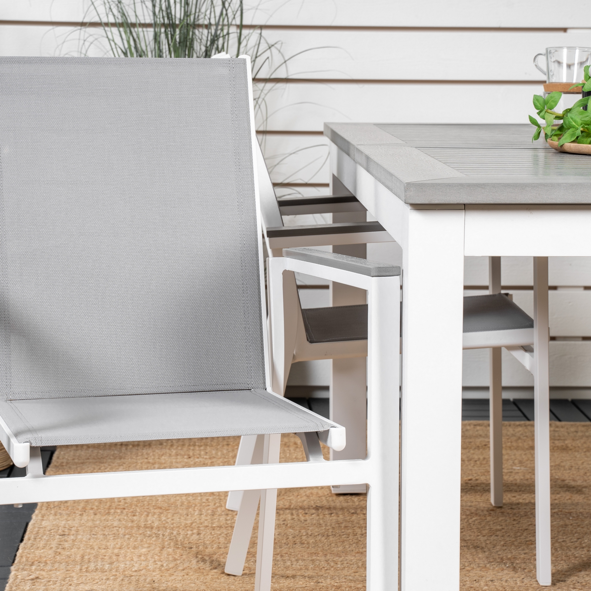 Albany Dining Table 152/210*90 - White Alu / Grey Aintwood+P Vit/Grå