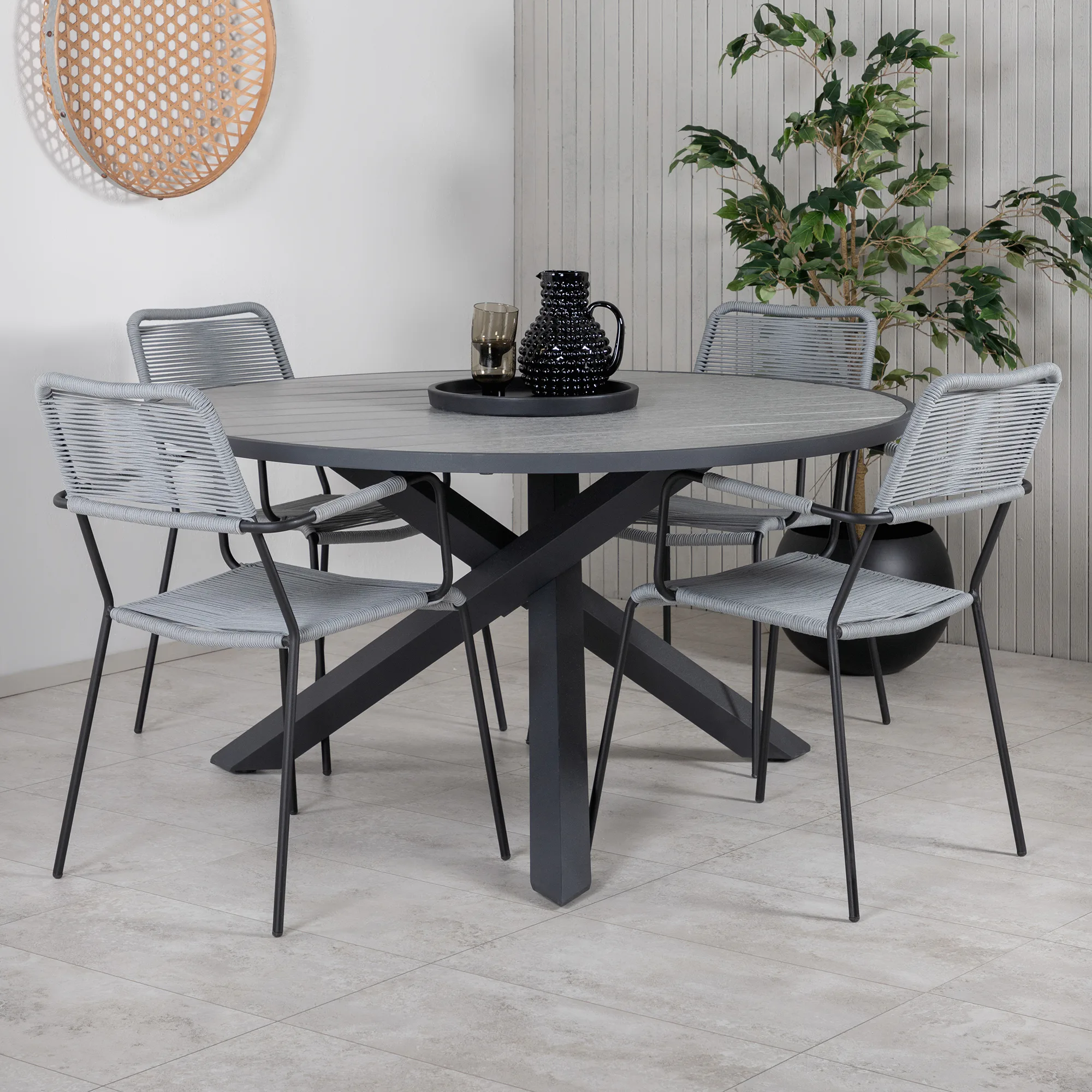 Matgrupp Venture Home Pincy med 4 Leon Matstolar