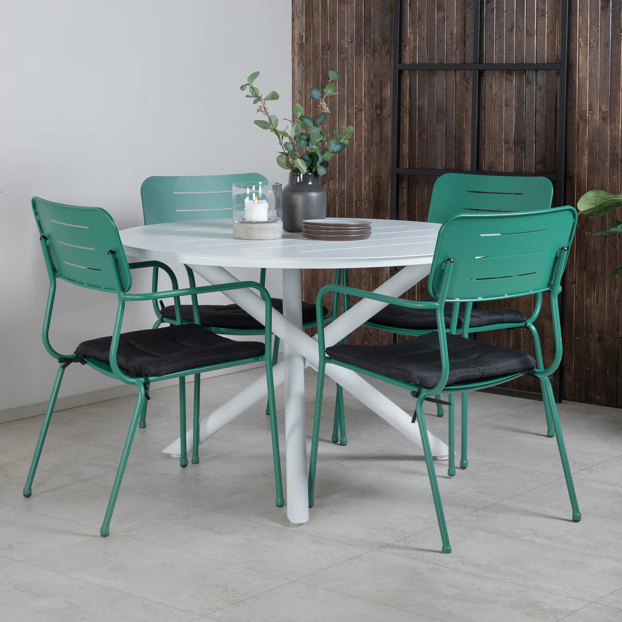Alma Dining Table - White Alu - ø120cm+Nicke Dining chair w. Vit/Grön