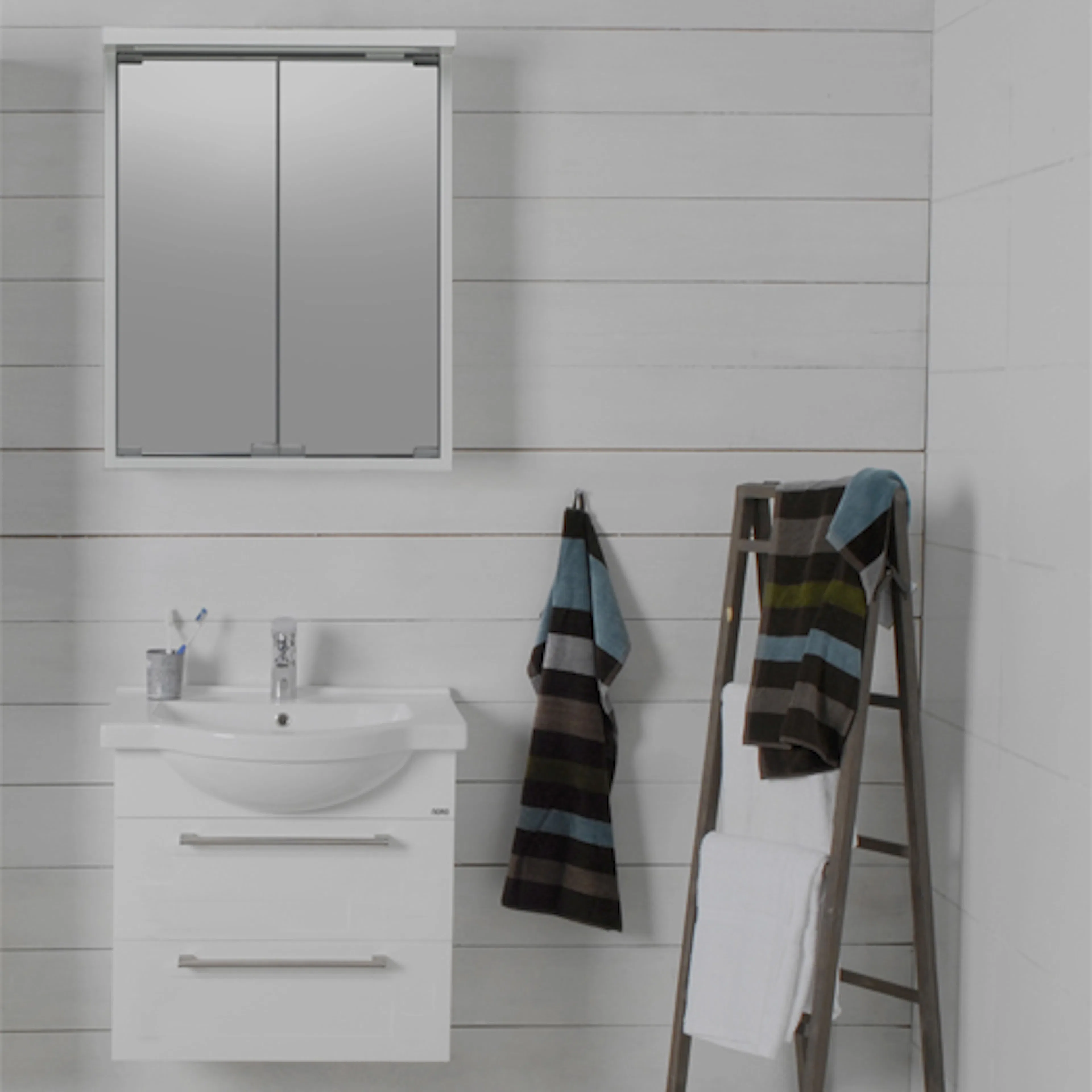 Möbelpaket Noro Newport 600 Spegelskåp Alva 600 Vit Matt