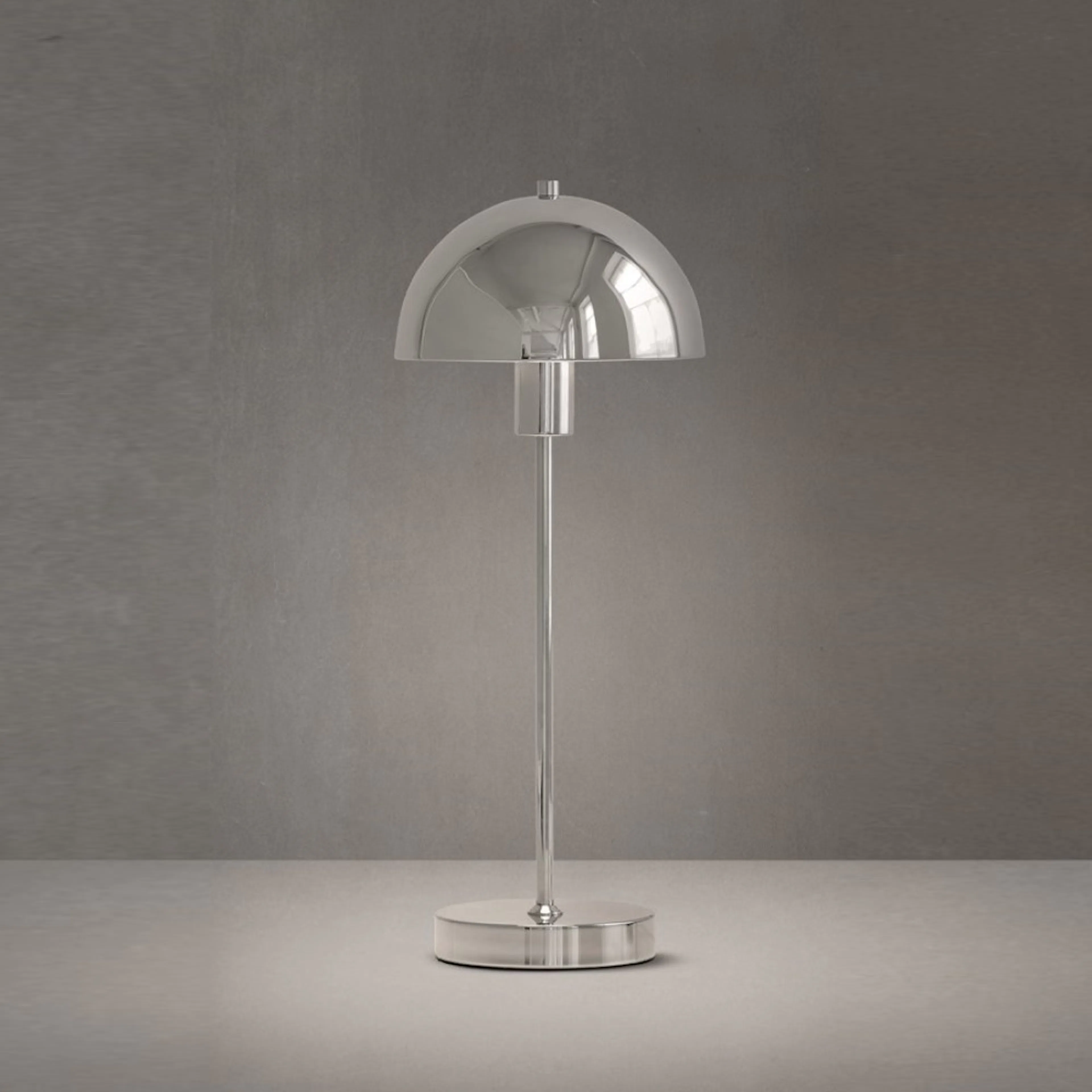 Bordslampa Herstal Vienda H475
