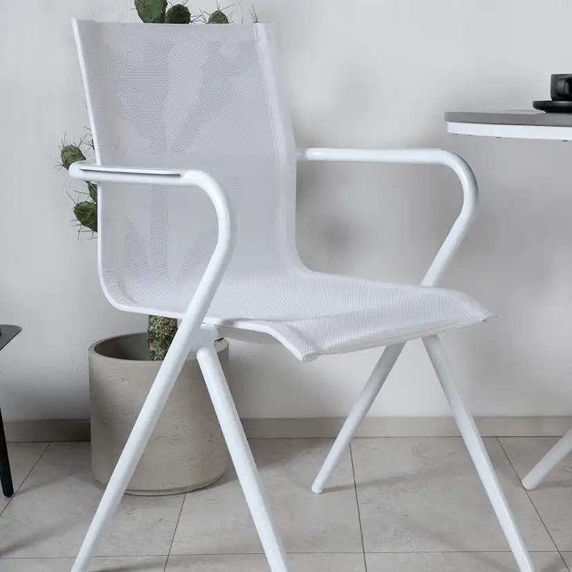 Matgrupp Venture Home Pandi Rund med 2 Act Stolar