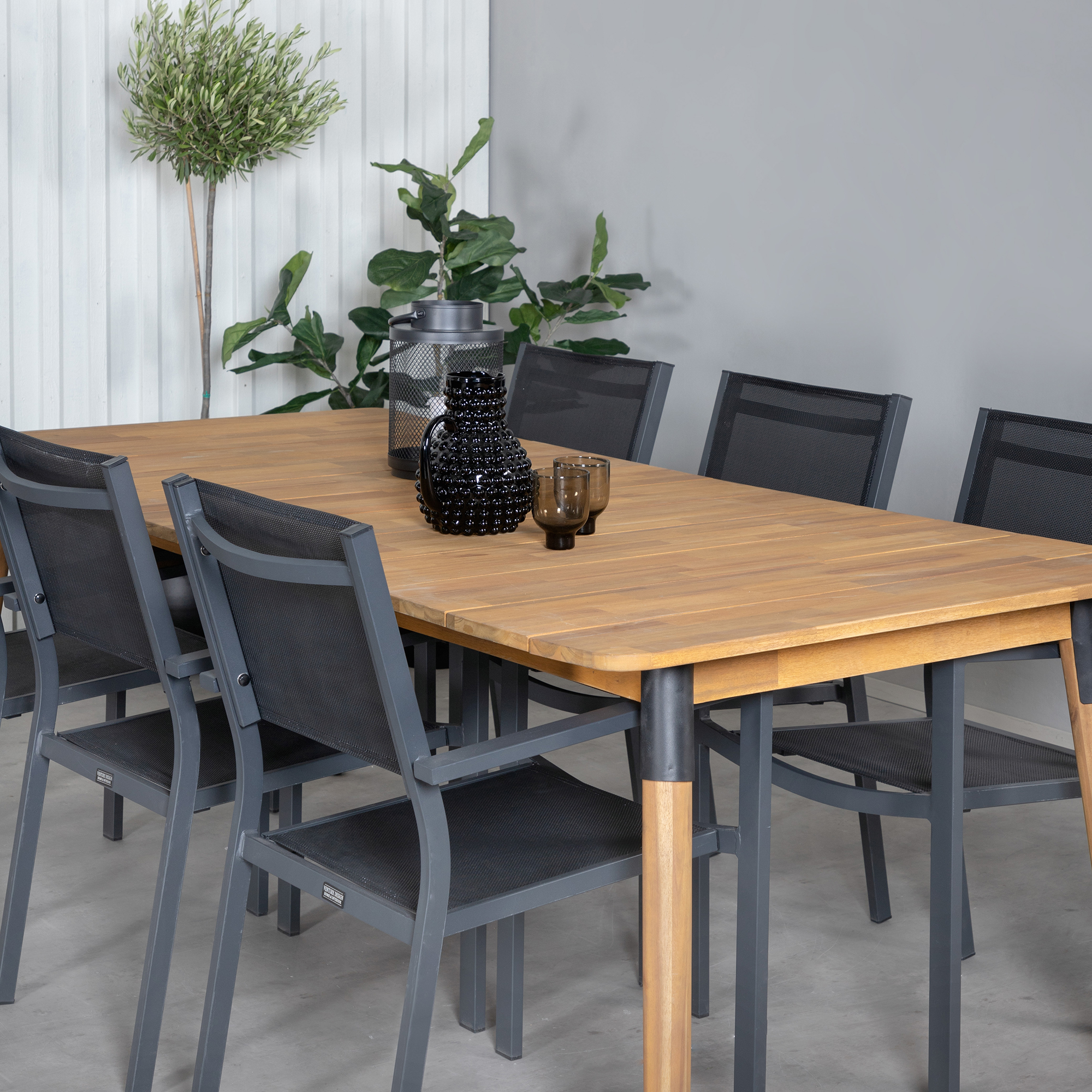 Matgrupp Venture Home Julle med 6 Cubb Matstolar