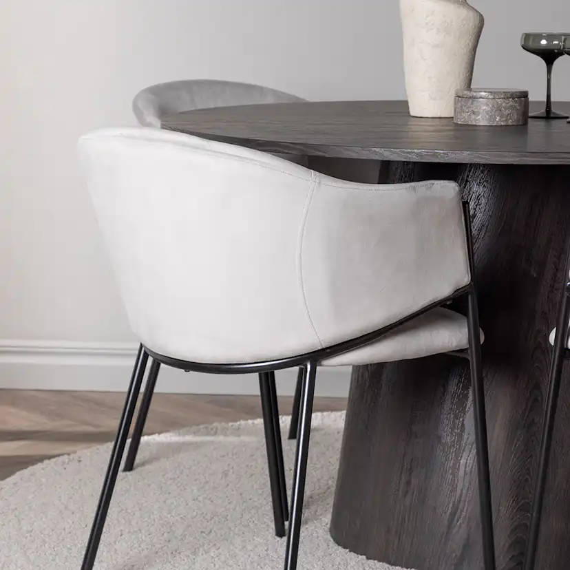 Matgrupp Venture Home Lanzo Ø120 cm med 4 st Evelina stolar