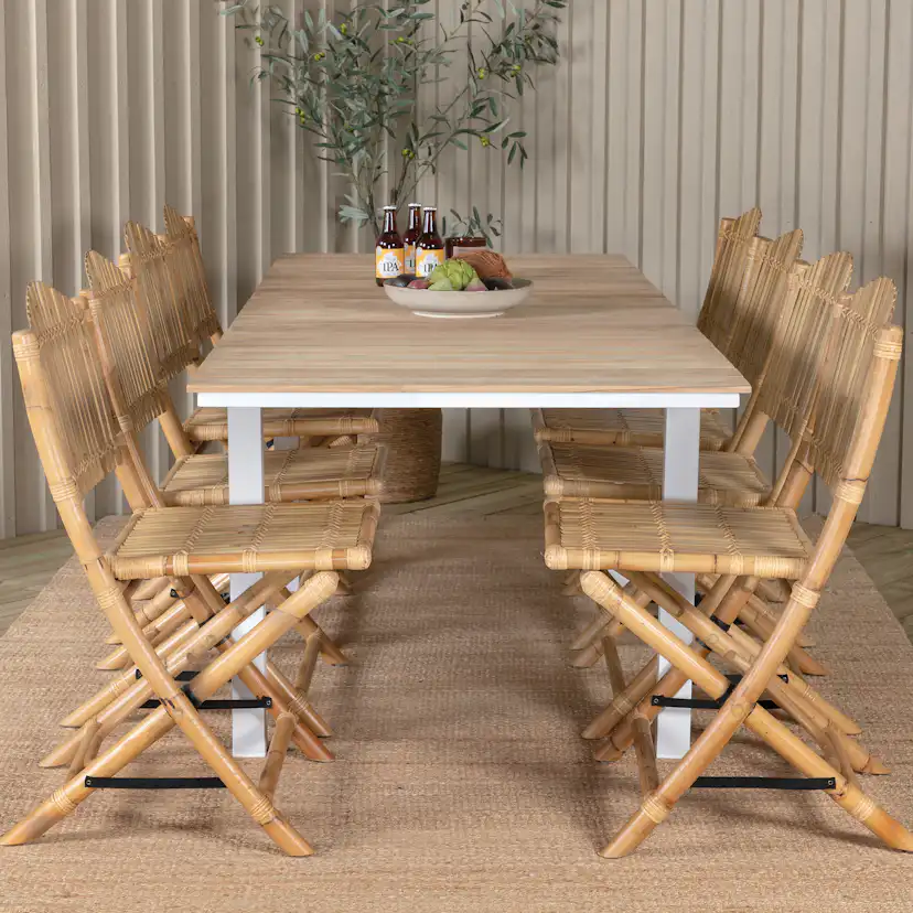 Matgrupp Venture Home Mendi med 8 Cane Stolar