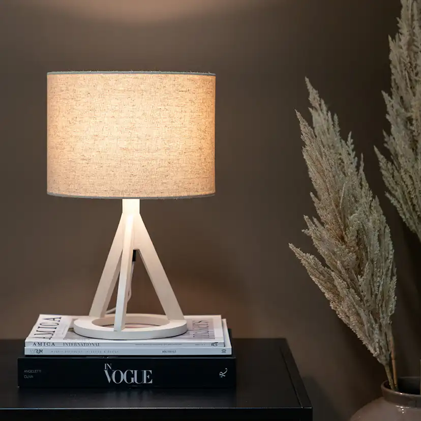 Bordslampa Venture Home Kona