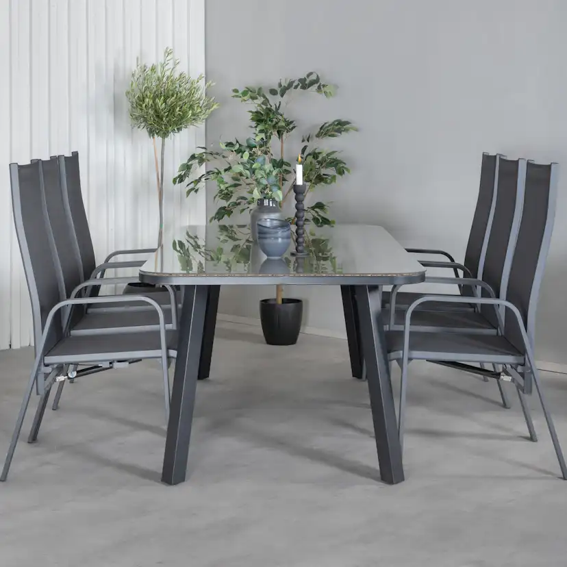 Matgrupp Venture Home Olle med 6 Curz Matstolar