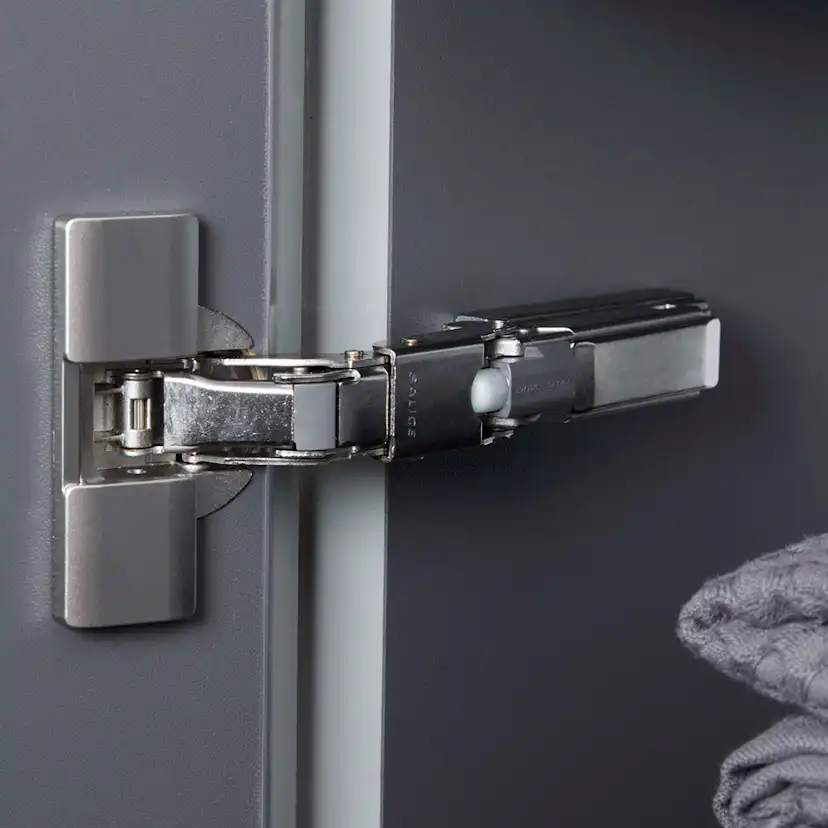 Halvhögt Nordisk vit Satin matt 400x360mm Färg: Nordisk Vit, Yta: Satin Matt, Hägning: Vänster