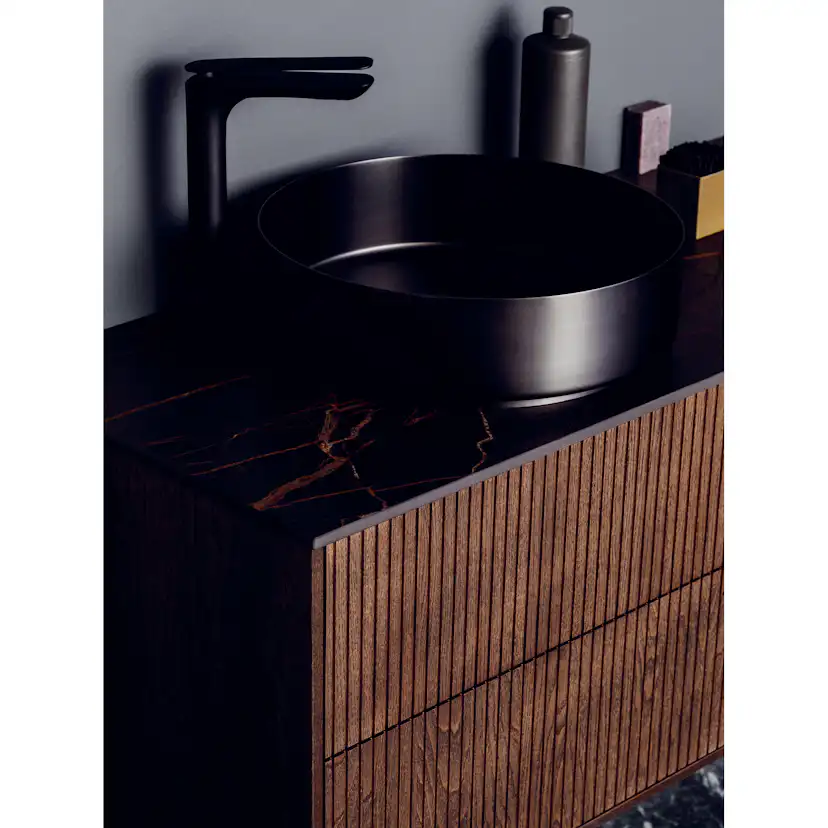 Langfoss Gardinskena 90x7x1,5 Svart Matt B: 900 mm, Mattsvart