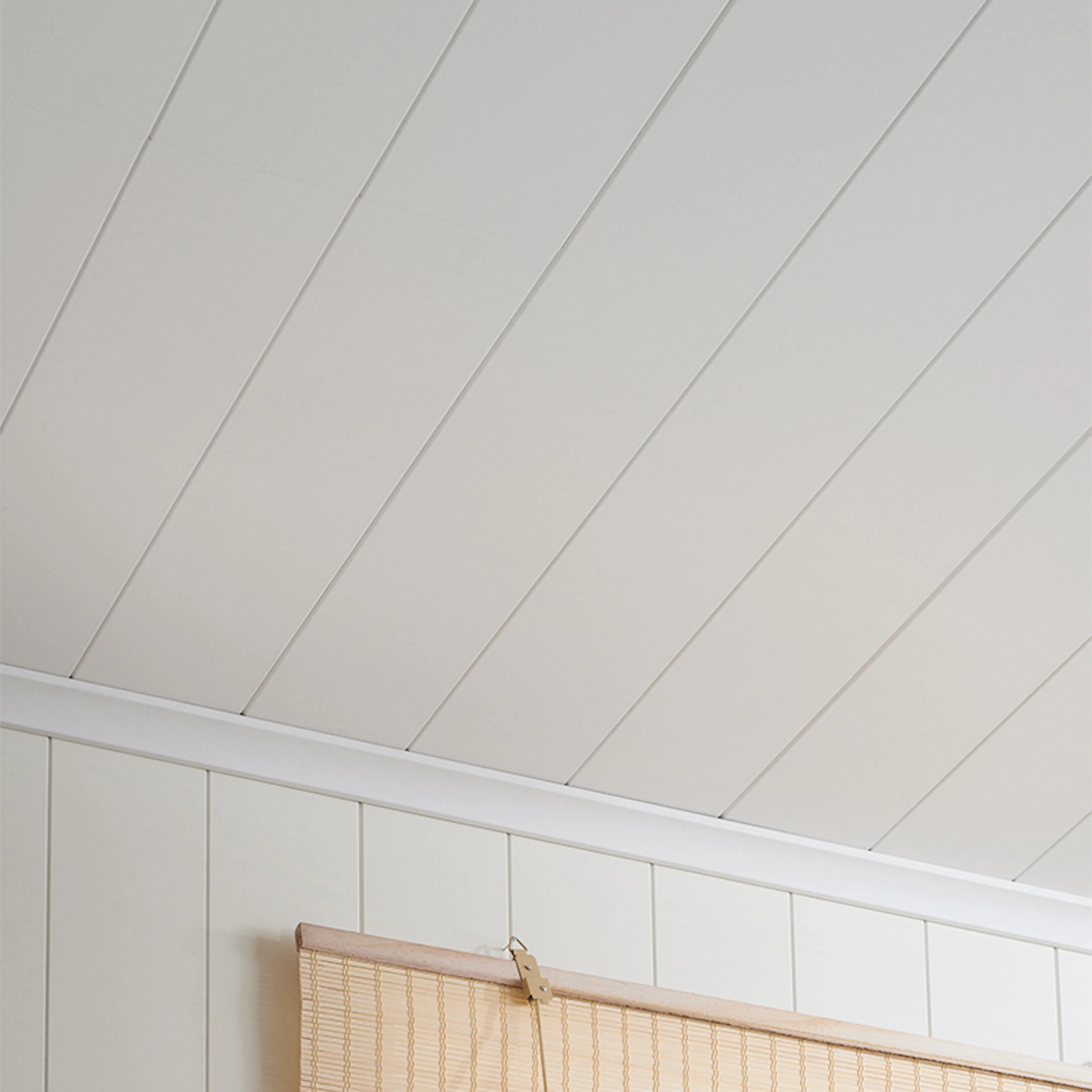 Panelskiva Moelven Regina Tak Linje Dekor Vit S 0500-N 4 st/frp