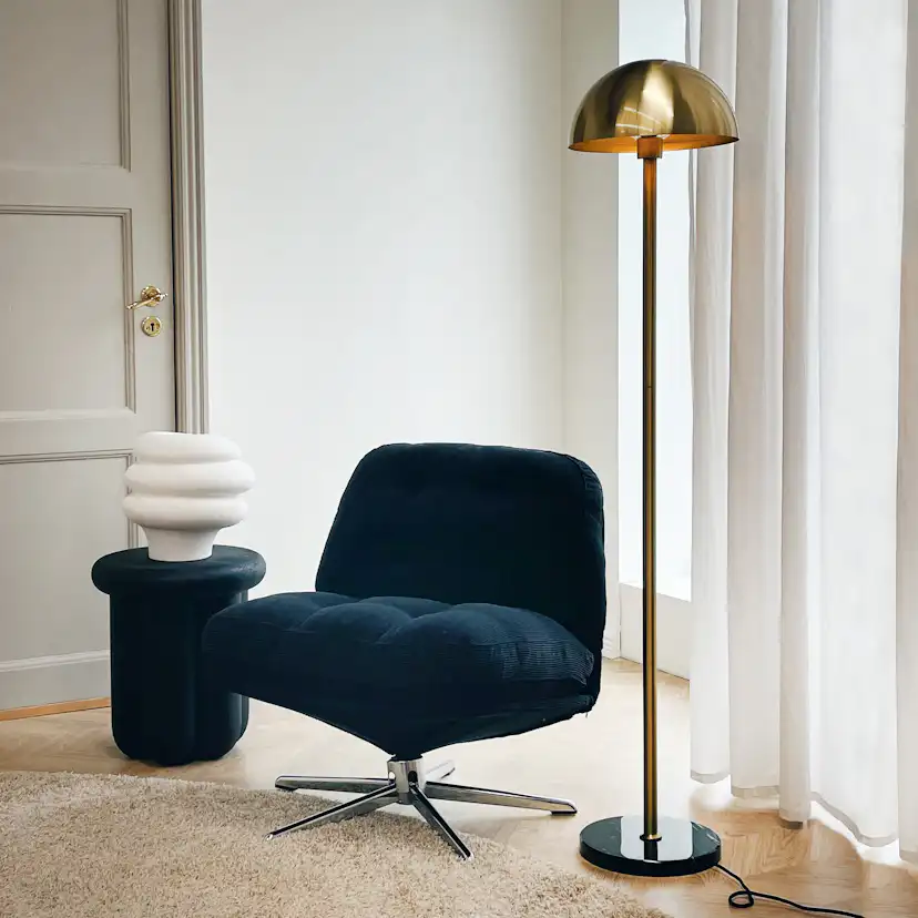Golvlampa Dyberg Larsen French collection Menton