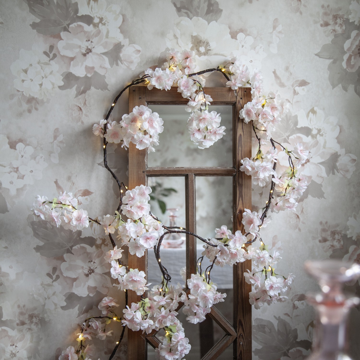 Girlang Star Trading Flower