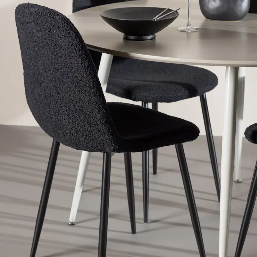 Matgrupp Venture Home Plaza Ø120 med 4 st Polar Stolar Teddy
