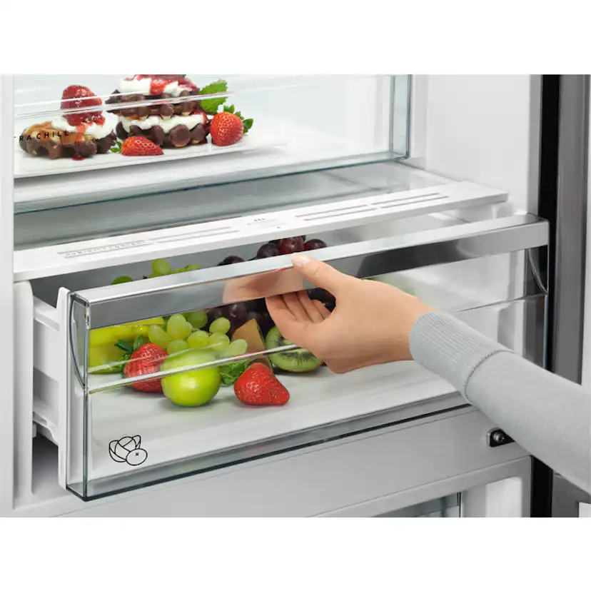 Kyl/frys AEG Fristående RCB632E4MX