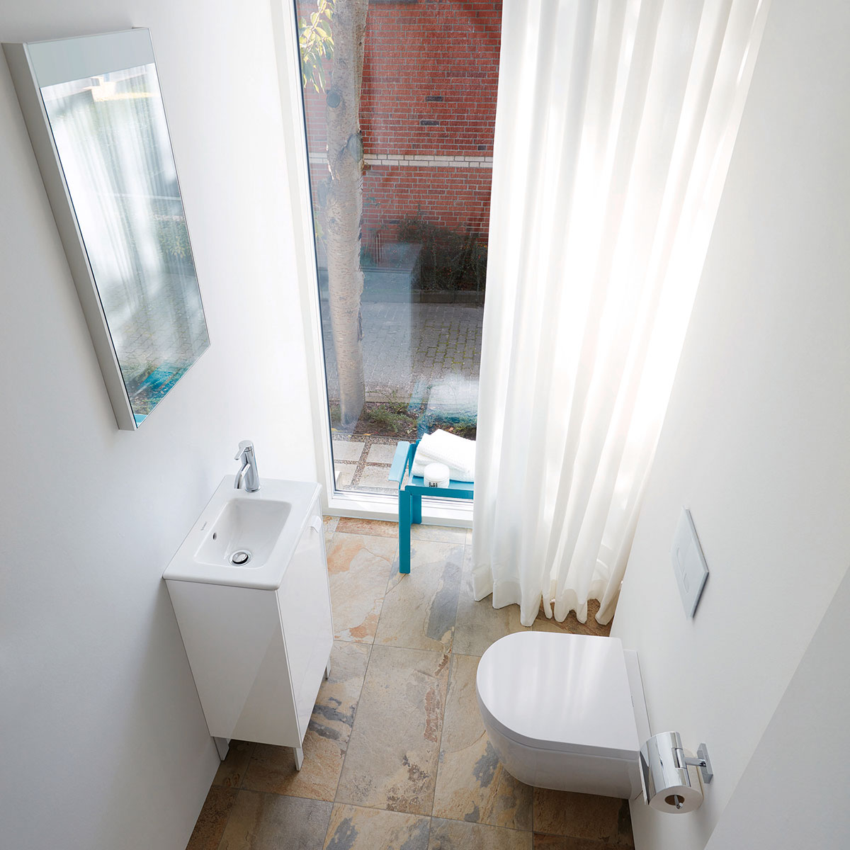 Vägghängd Toalettstol Duravit ME by Starck Rimless 253009 inkl Toalettsits