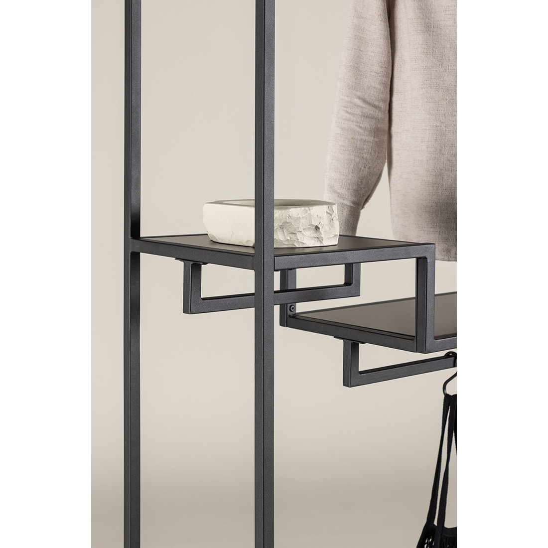 Staal Clothing Hanger - Black / Steel Färg: Black