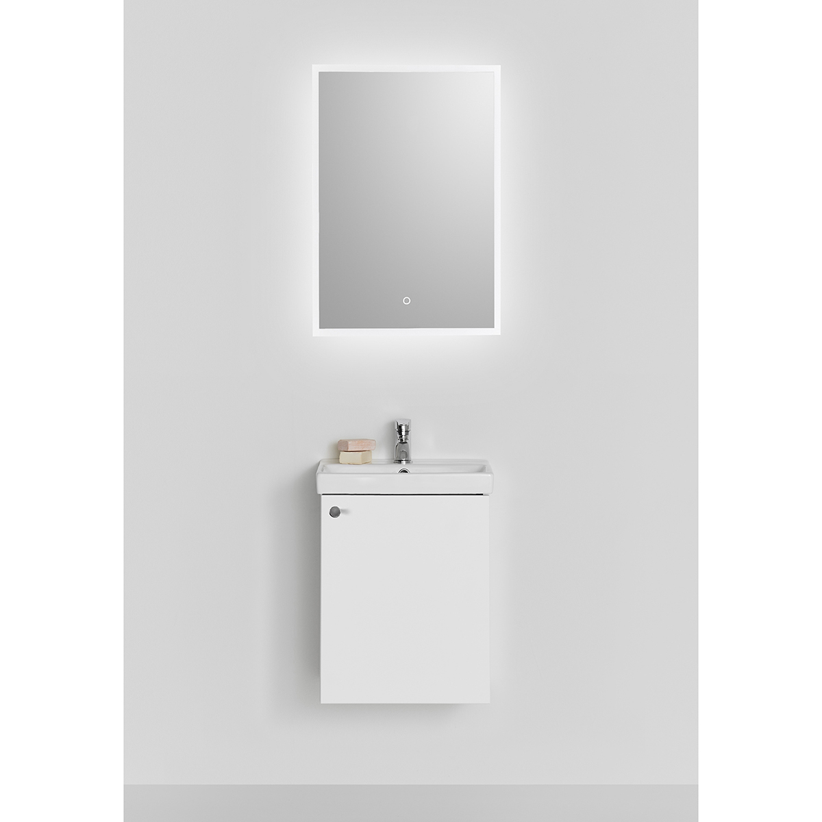 Möbelpaket Hafa Neat 420 med Lucka och Spegel Store Square LED
