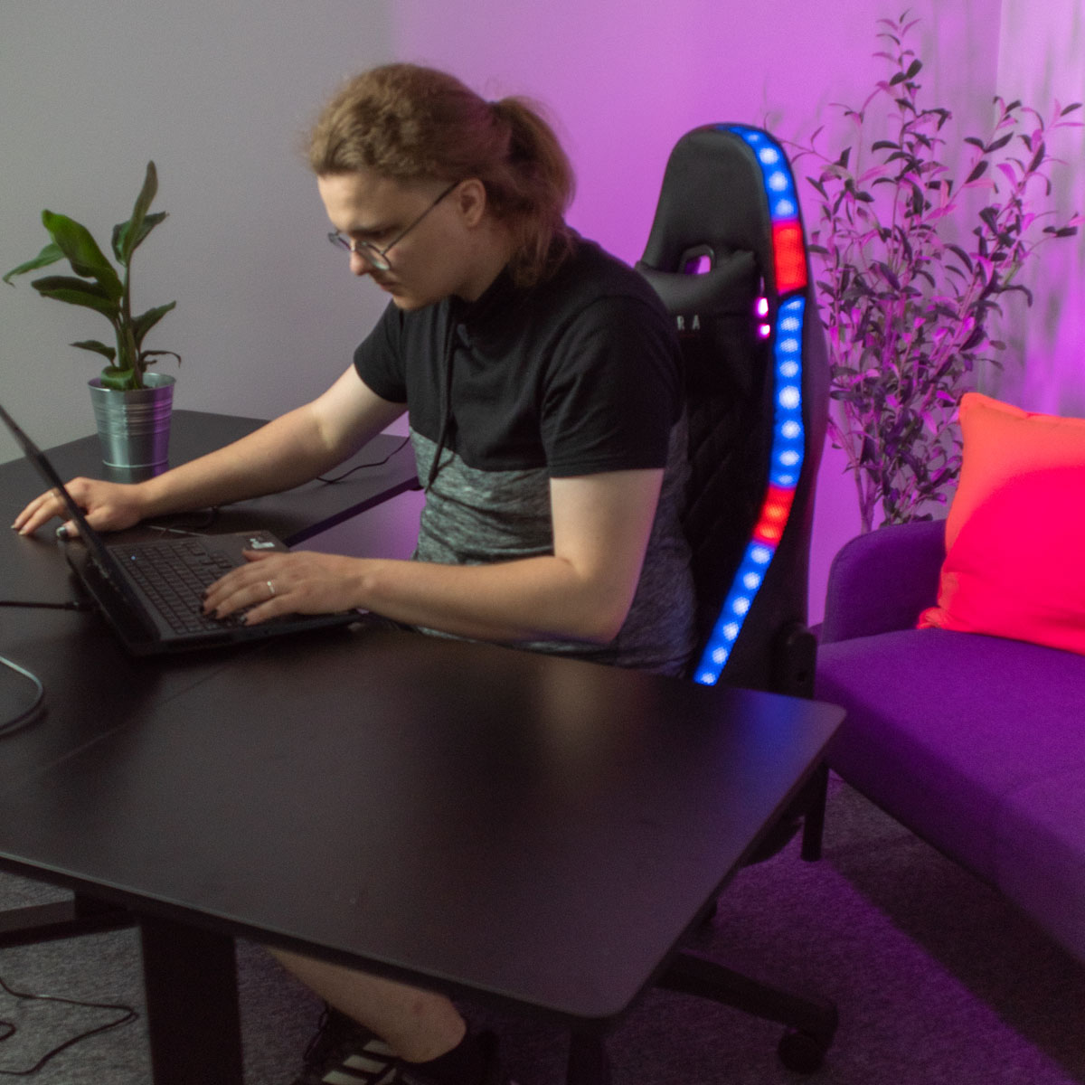 Gamingstol Kuura RGB Svart Justerbar med Inbyggda RGB-Lampor