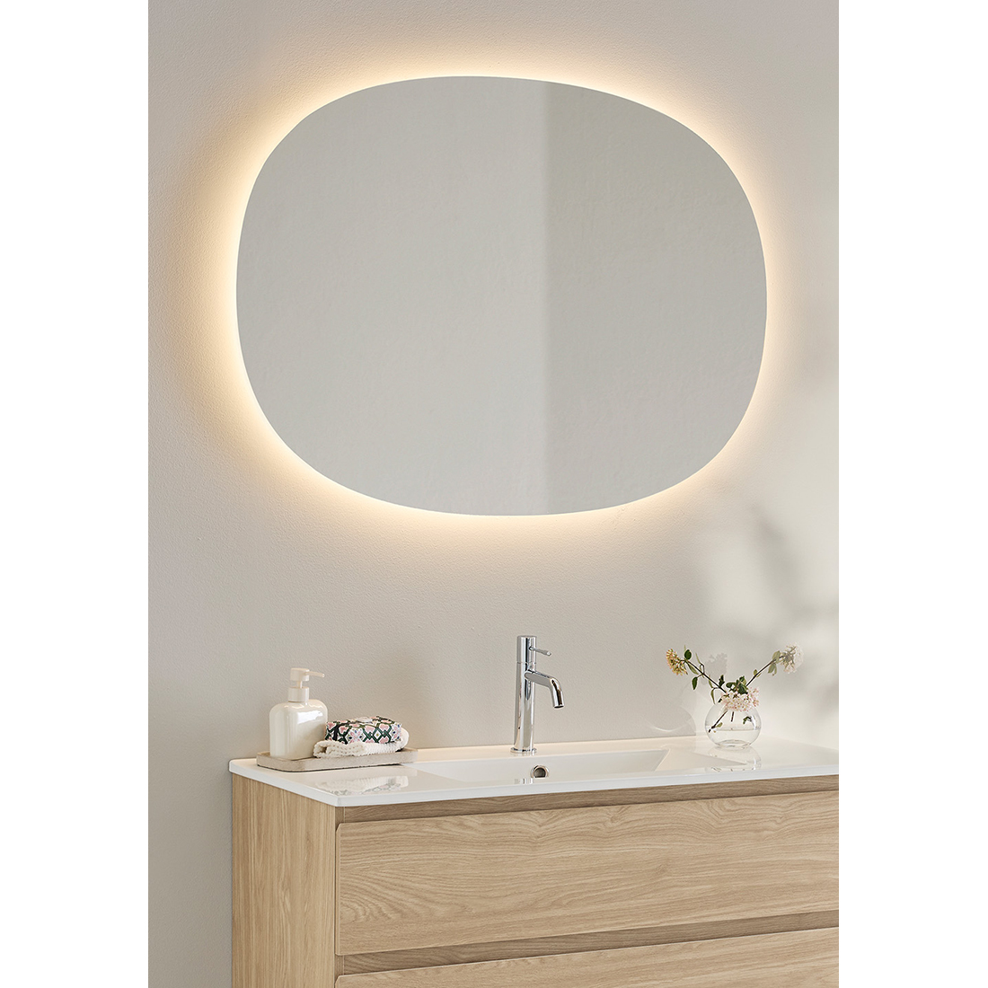 Spegel Hafa Ellipse LED 1000x750