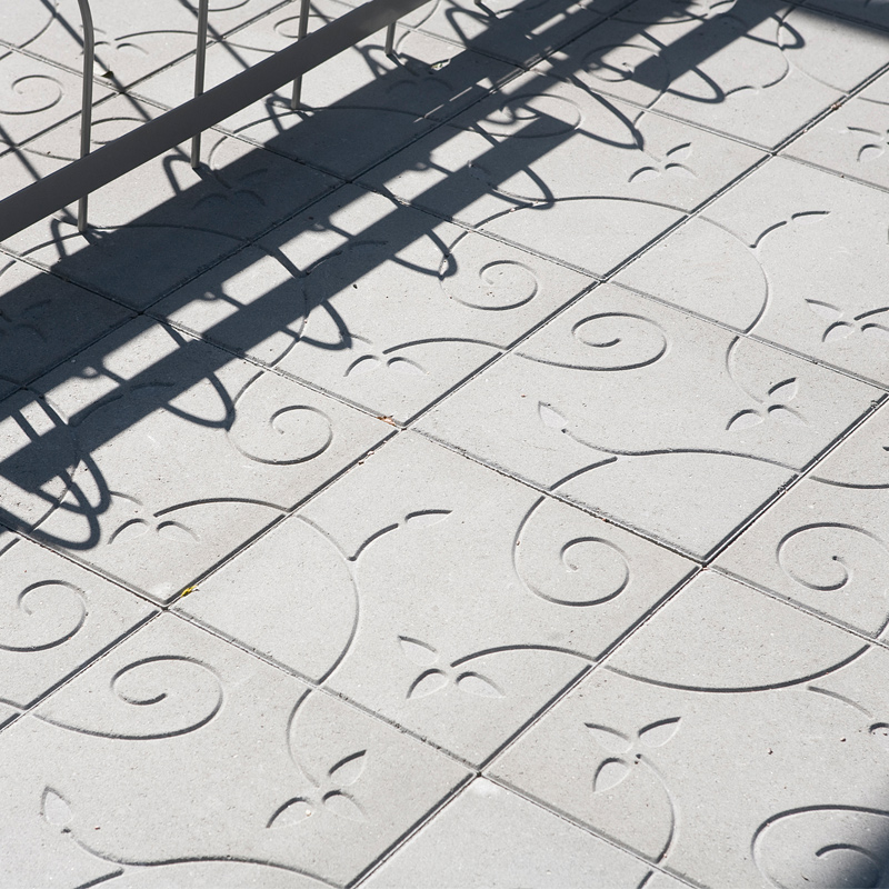 Platta S:t Eriks Kaprifol Naturgrå Helpall