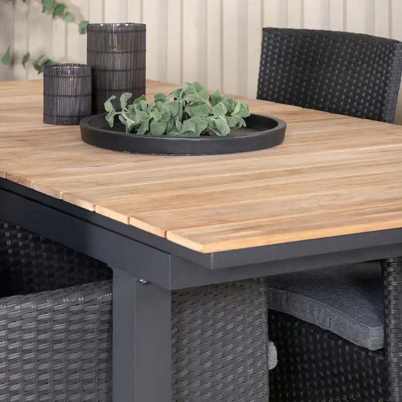 Matgrupp Venture Home Meya 160/240 med 4 Milwa Stolar