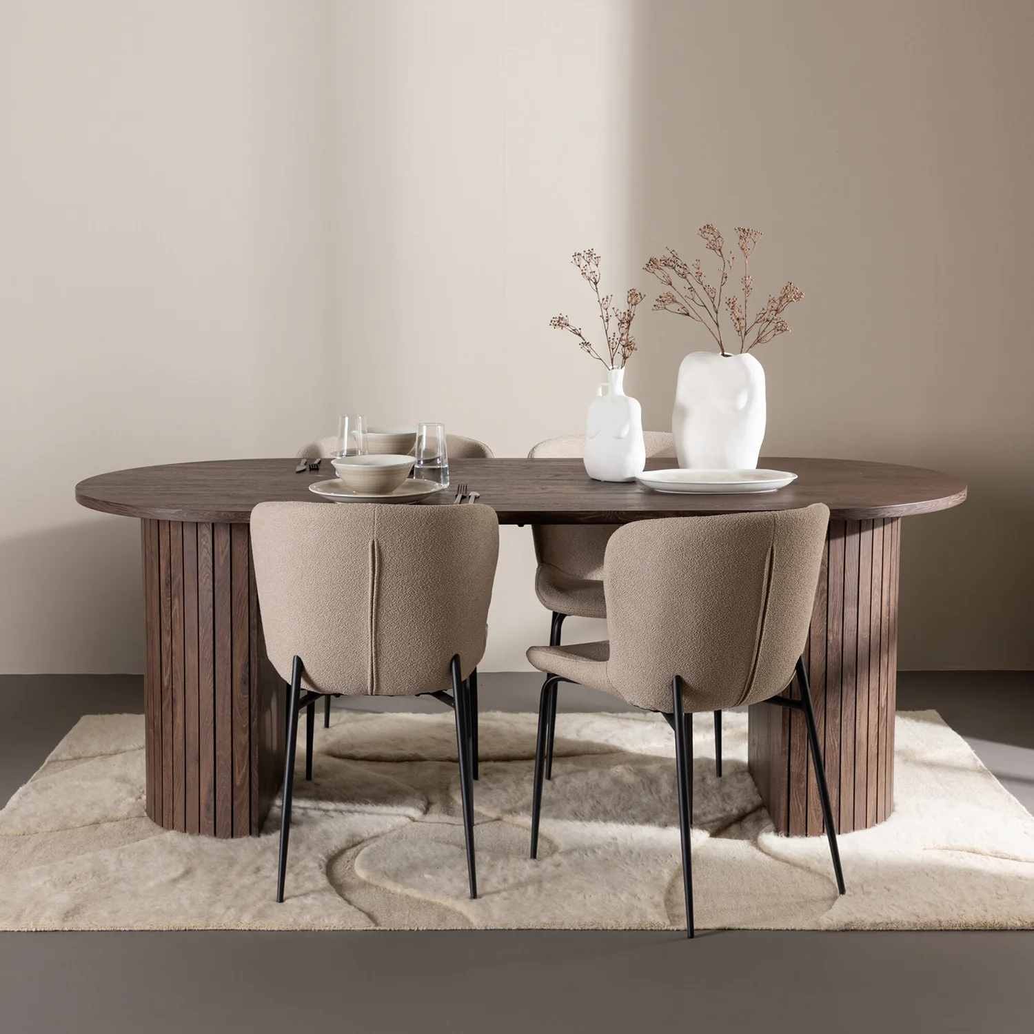 Härön Dining Table with Modesto Dining Chair Mocka/Beige