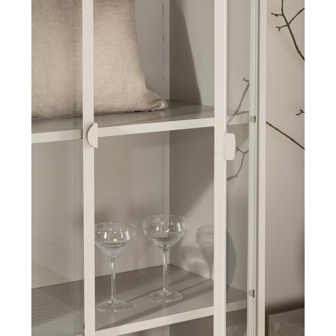 Skåp Venture Home Piring Vitrinskåp med Glasdörrar